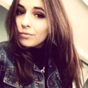 Meet your Posher, Camila